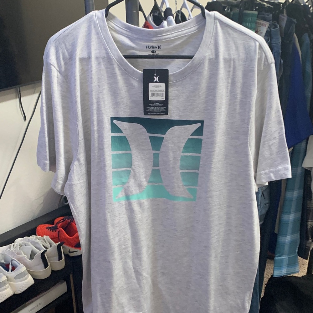 Hurley Men's Light Gray Tee with Aqua Logo